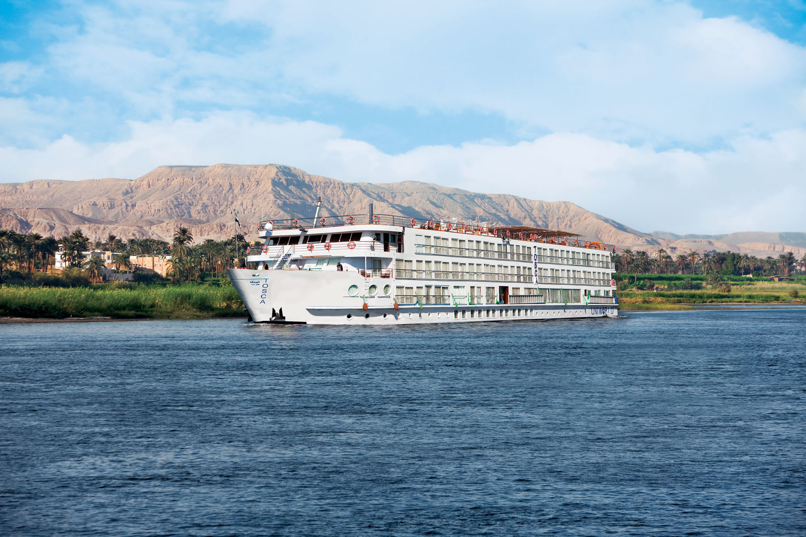 Exterior view of River Tosca sailing the Nile
